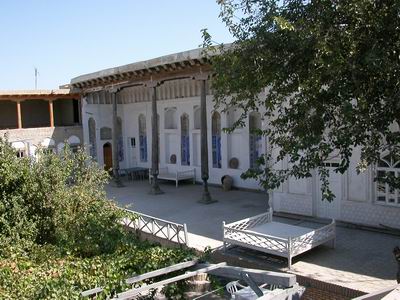 Uzbekistan Bukhara - Hovli Poyon Hotel