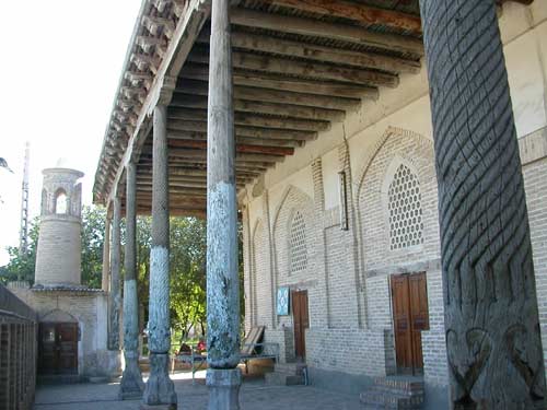 Abdulasis-Khan Medresse