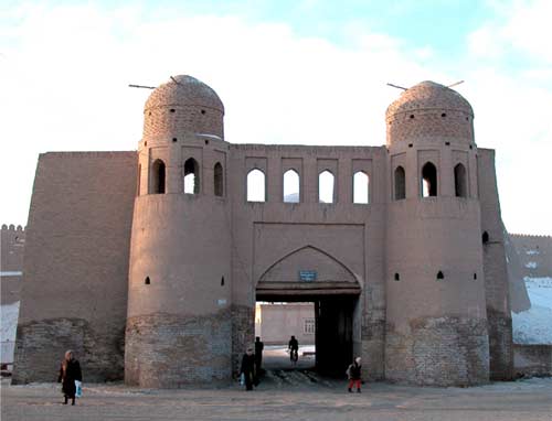 Bagcha-Darvaza.