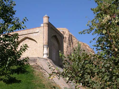 Khodja Donijor Mausoleum