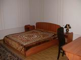 Rovshan Hotel